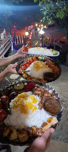 عکس رستوران هزار دستان ابرده