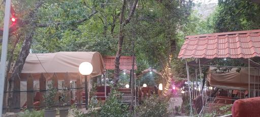 عکس رستوران هزار دستان ابرده