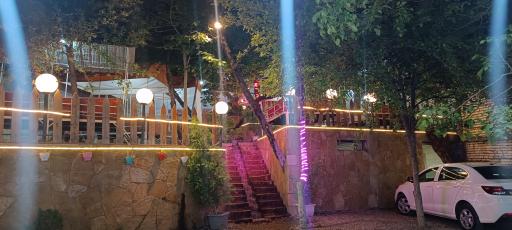 عکس رستوران هزار دستان ابرده