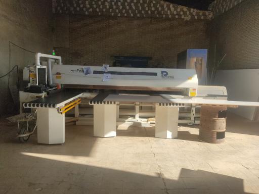 عکس کارگاه خدماتی آراد MDF