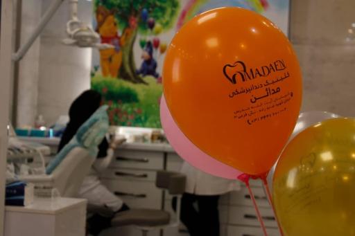 عکس کلینیک دندانپزشکی مدائن