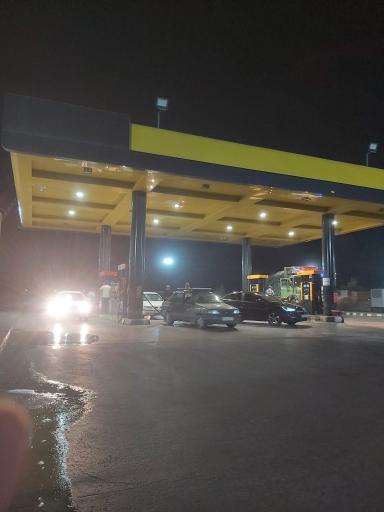 عکس پمپ بنزین آرش