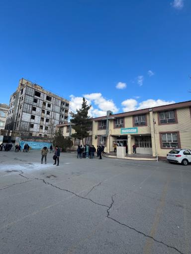 عکس دبیرستان شهید حسین نیا