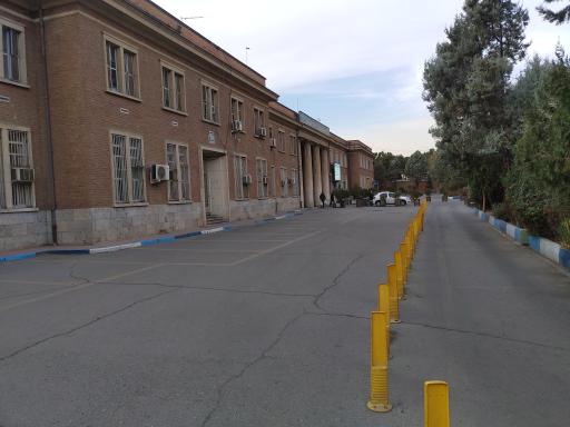 عکس ساختمان شماره ۲ بیمارستان امام خمینی 