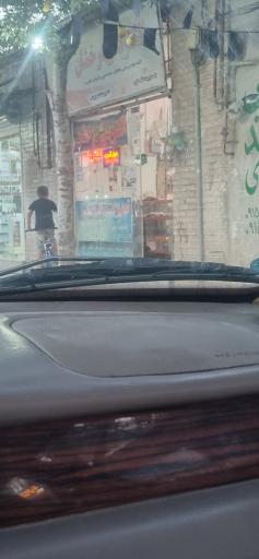 عکس الکتریکی درخشان قلعه نویی