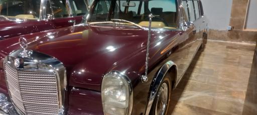 عکس موزه خودروهای تاریخی ایران