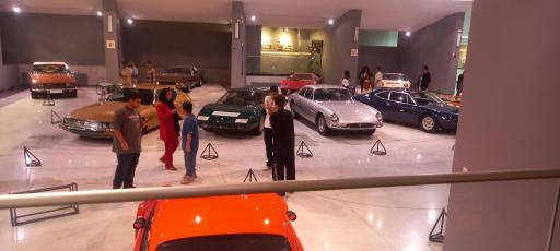 عکس موزه خودروهای تاریخی ایران