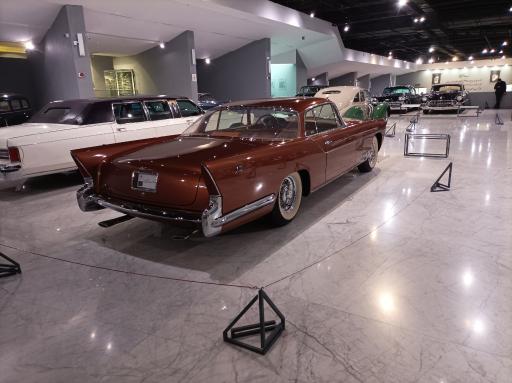 عکس موزه خودروهای تاریخی ایران