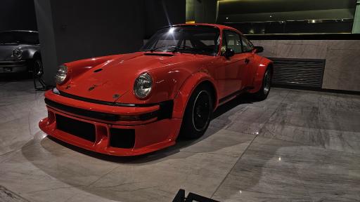 عکس موزه خودروهای تاریخی ایران