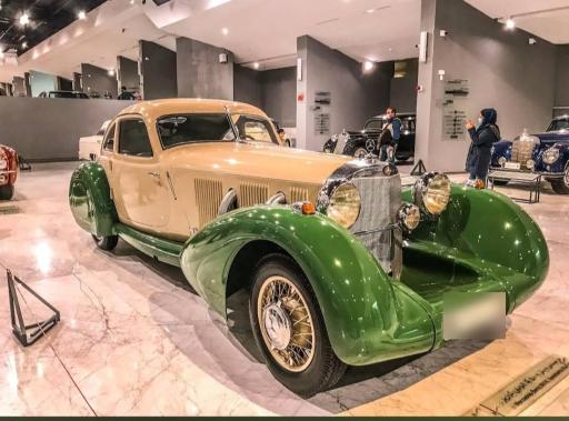 عکس موزه خودروهای تاریخی ایران