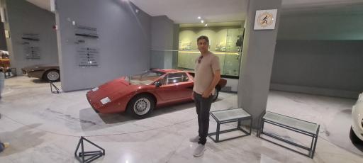 عکس موزه خودروهای تاریخی ایران