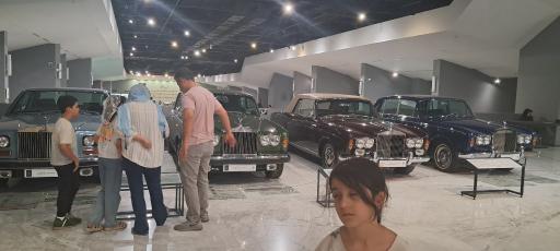 عکس موزه خودروهای تاریخی ایران