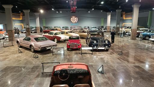 عکس موزه خودروهای تاریخی ایران