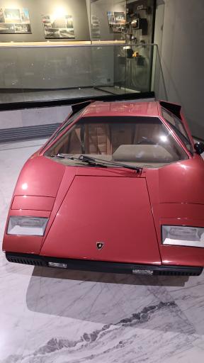 عکس موزه خودروهای تاریخی ایران