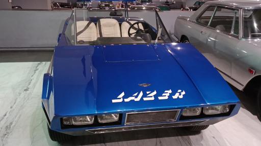 عکس موزه خودروهای تاریخی ایران
