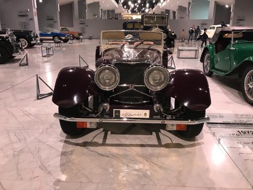 عکس موزه خودروهای تاریخی ایران