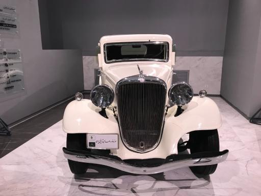 عکس موزه خودروهای تاریخی ایران