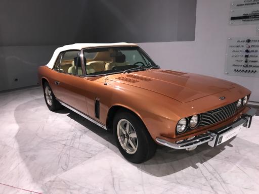 عکس موزه خودروهای تاریخی ایران