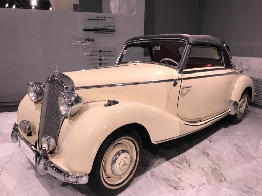 عکس موزه خودروهای تاریخی ایران