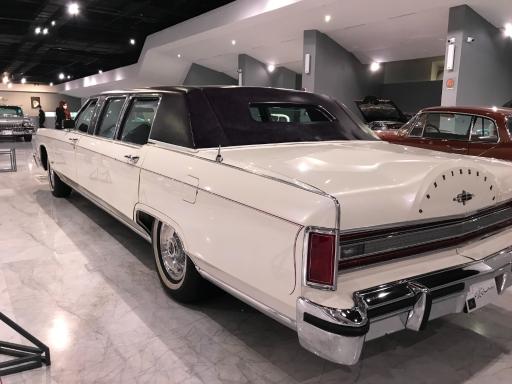 عکس موزه خودروهای تاریخی ایران