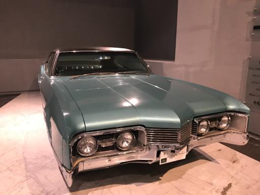 عکس موزه خودروهای تاریخی ایران