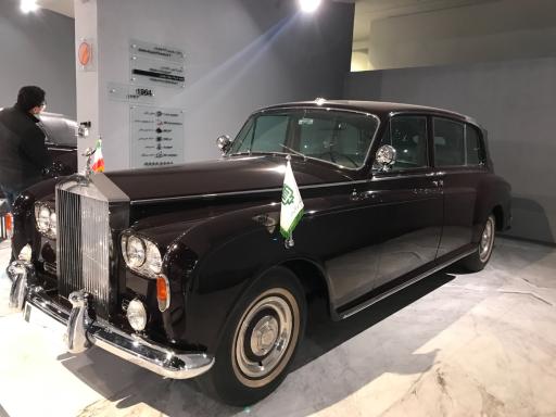 عکس موزه خودروهای تاریخی ایران