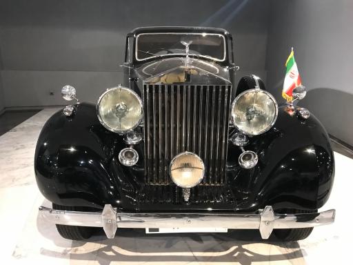 عکس موزه خودروهای تاریخی ایران