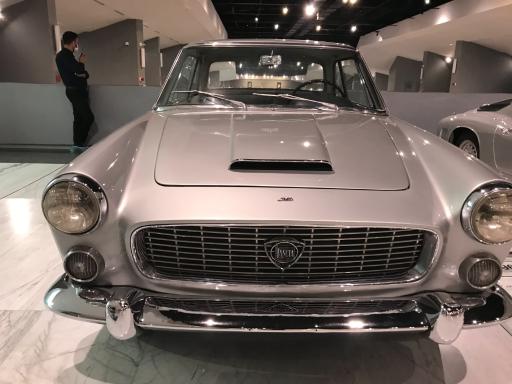 عکس موزه خودروهای تاریخی ایران