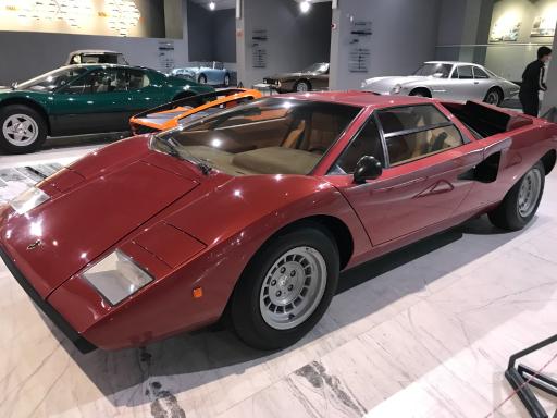 عکس موزه خودروهای تاریخی ایران