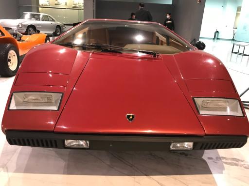 عکس موزه خودروهای تاریخی ایران