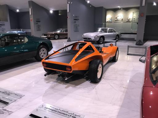 عکس موزه خودروهای تاریخی ایران