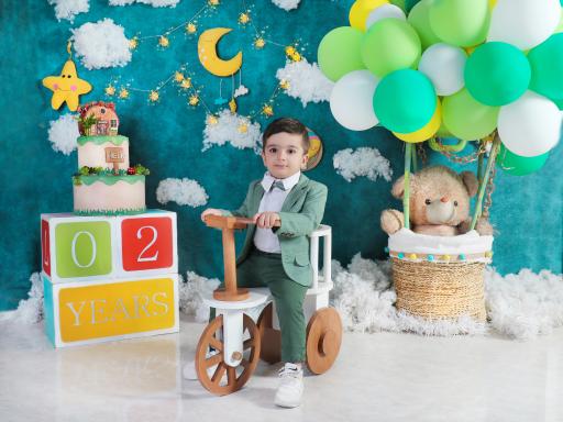 عکس آتلیه کودک و خانواده مانیاد