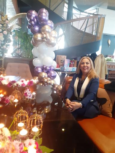 عکس کافه رستوران شهر