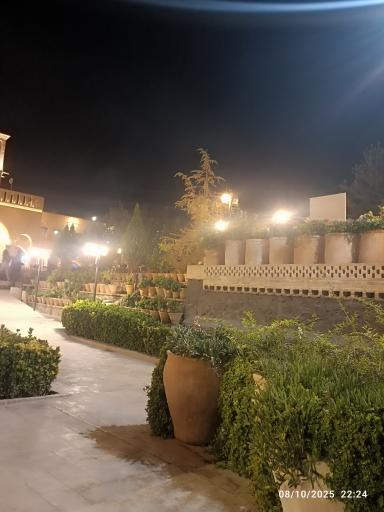 عکس رستوران گلسرخ یزد