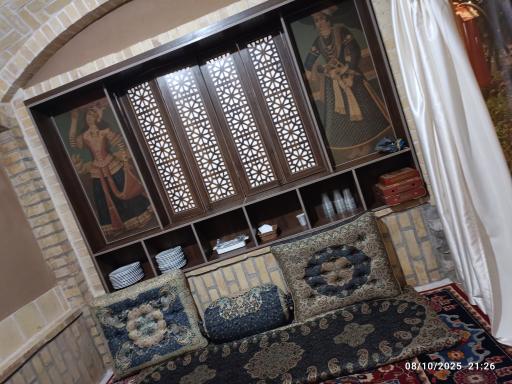 عکس رستوران گلسرخ یزد