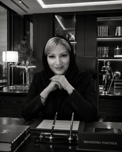 عکس دفتر وکالت زیبا معانی