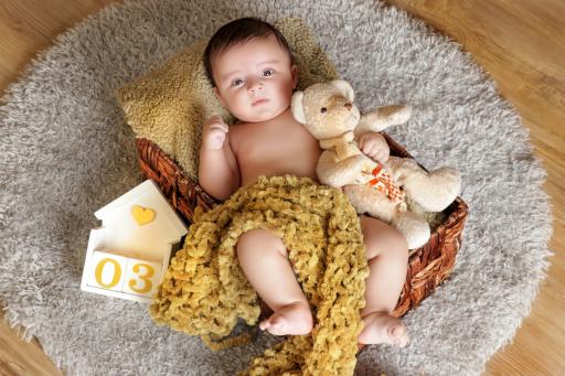 عکس آتلیه کودک و خانواده مانیاد