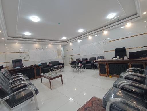 عکس مشاورین املاک همافر 