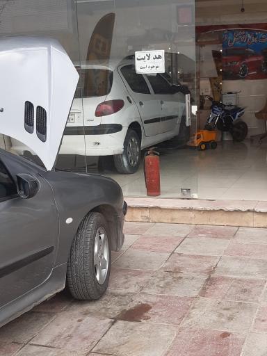 عکس خدمات برق و باطری وکولر قائم 