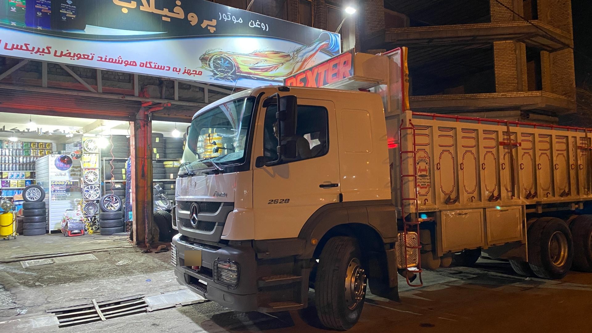 عکس تعویض روغنی و ‌رینگ لاستیک صالح خدایی