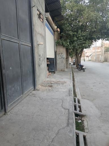 عکس درب اطمینان آقاجان زاده