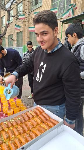 عکس دبیرستان اسدی لاری