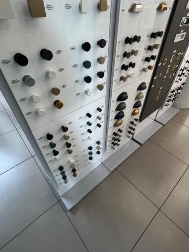 عکس یراق آلات نگین شیراز