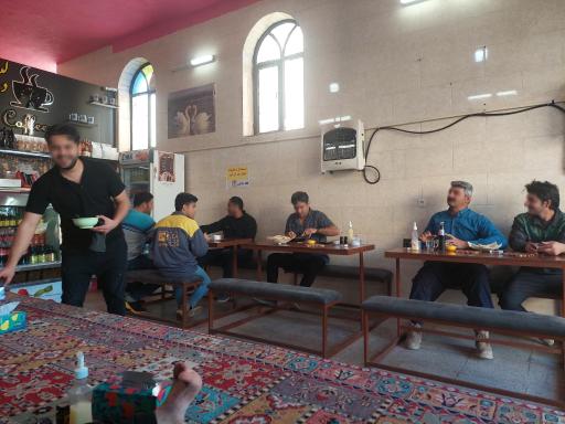 عکس کافه دلنشین ناصر