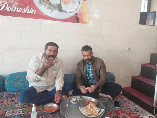 عکس کافه دلنشین ناصر