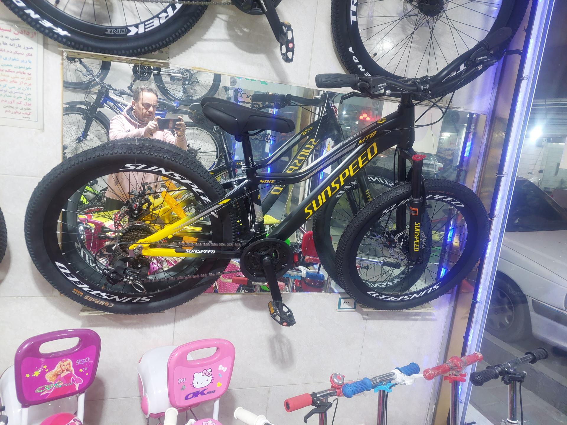 عکس فروشگاه دوچرخه دماوند