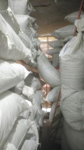 عکس عمده فروشی سبزی خشک حسینی