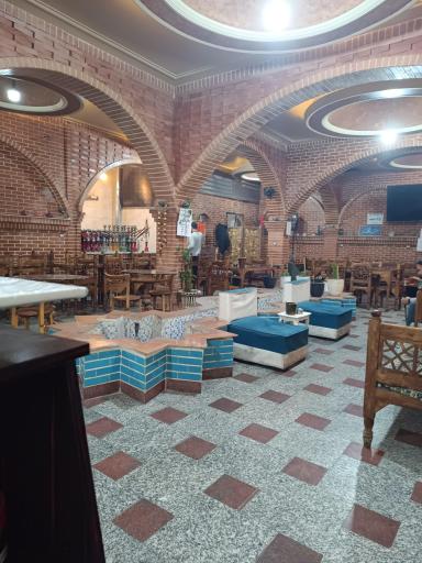 عکس سرای سنتی آرامش