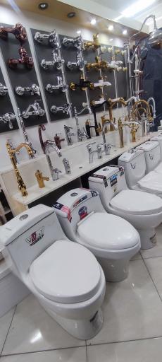 عکس انبار پخش کاشی سرامیک حاجی زاده