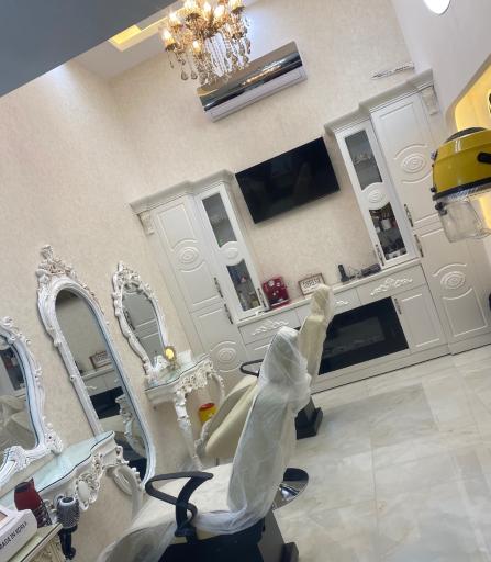 عکس سالن زیبایی نارون